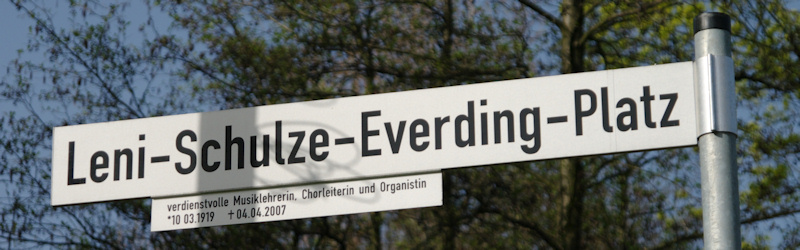 Datei:Strassenschild Leni Schulze Everding Platz.jpg