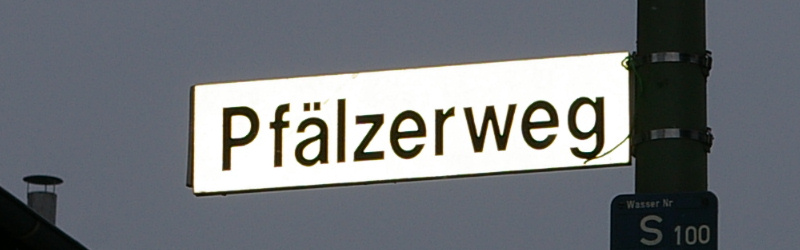 Datei:Strassenschild Pfaelzerweg.jpg