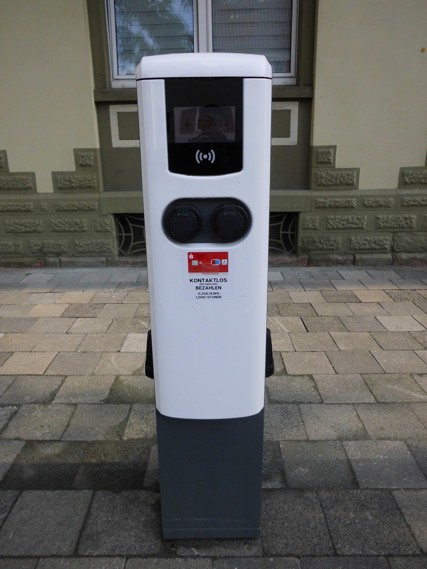 E-Ladesäule Caldenhofer Weg.JPG