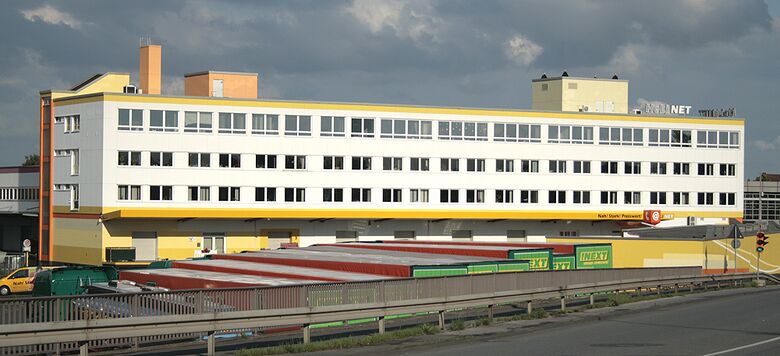 HeLi NET, Verwaltungsgebäude am Hafen