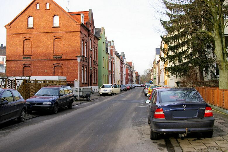 Wilhelminenstraße von der Ostenallee aus