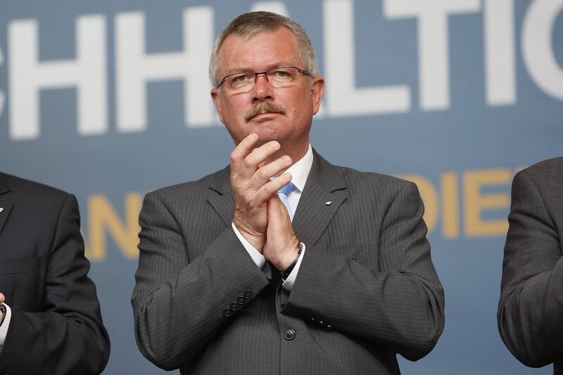 Datei:Oskar Burkert 2012.jpg