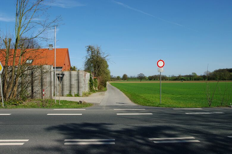 Straße-RH25 von der Werler Straße aus