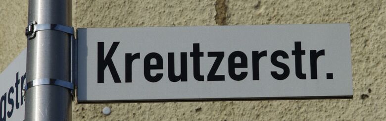 Straßenschild Kreutzerstraße