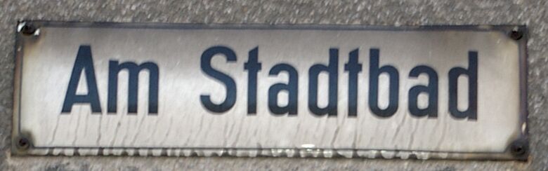 Straßenschild Am Stadtbad