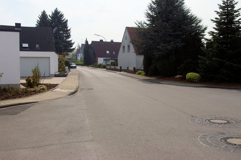 Bergstraße Ecke Winzerstraße Richtung Weingarten