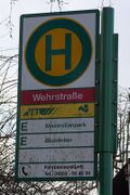Haltestellenschild Wehrstraße
