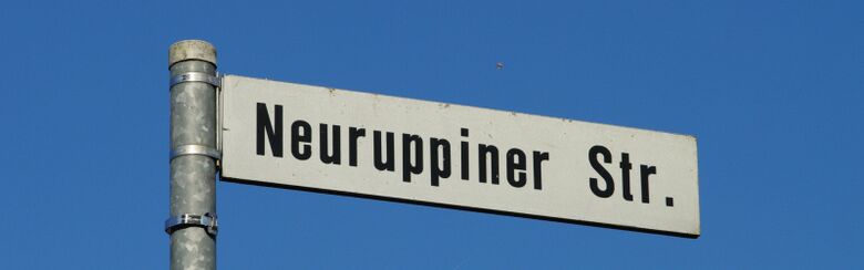 Straßenschild Neuruppiner Straße