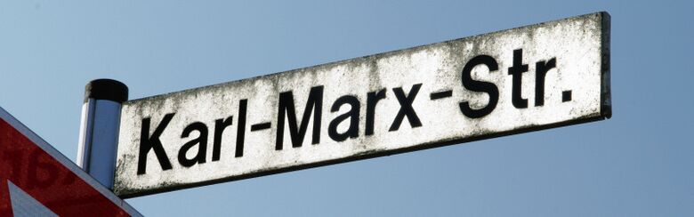 Straßenschild Karl-Marx-Straße