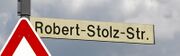 Strassenschild Robert Stolz Strasse.jpg