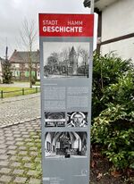 Stele Jacobuskirche Vollansicht.jpg