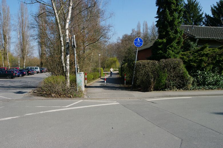 Theo-Hölscher-Weg von Auf der Geist aus
