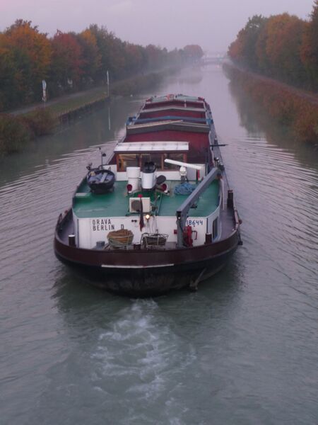 Datei:Schiff-im-morgenlicht 011.jpg