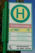 Haltestellenschild Schillerschule
