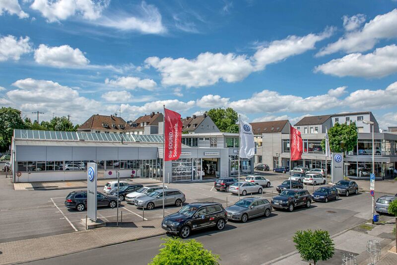 Datei:Autohaus Julius Franken Hauptfiliale Hohe Straße in Hamm-Mitte.jpeg