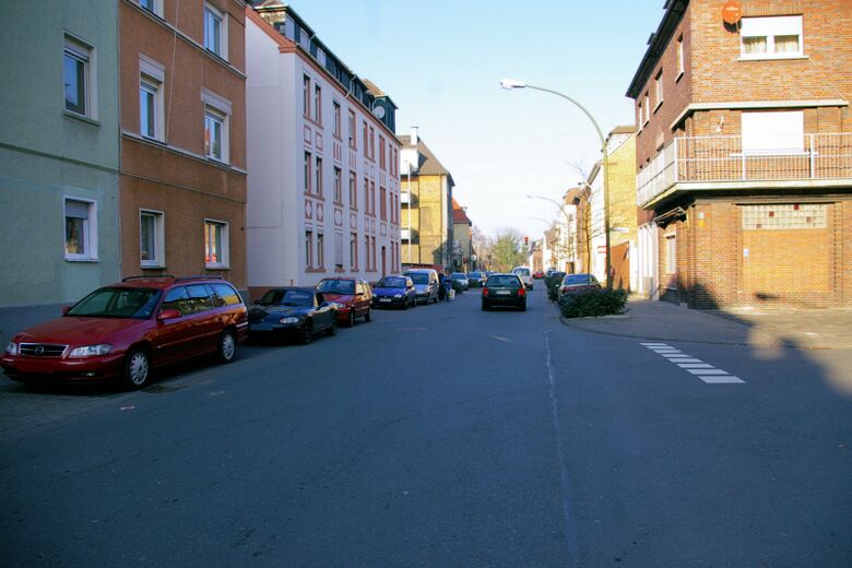 Vorsterhauser Weg Ecke Roßbachstraße Richtung Viktoriastraße