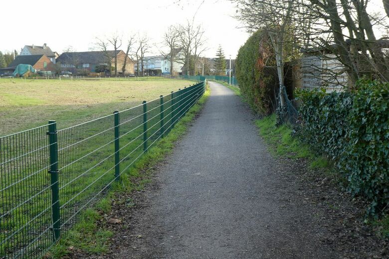 Weg-UE-c05 von der Fasanenstraße Richtung Hülsweg