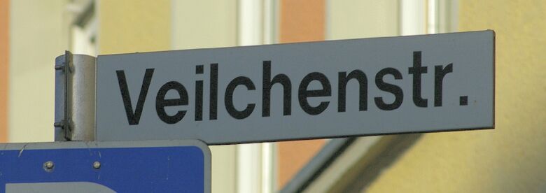 Straßenschild Veilchenstraße