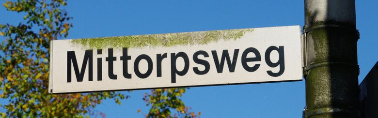 Straßenschild Mittorpsweg