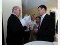 Oberbürgermeister T. Hunsteger-Petermann (links) im Gespräch mit dem CDU Kreisgeschäftsführer Werner Thies (rechts)