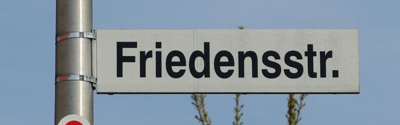Straßenschild Friedensstraße