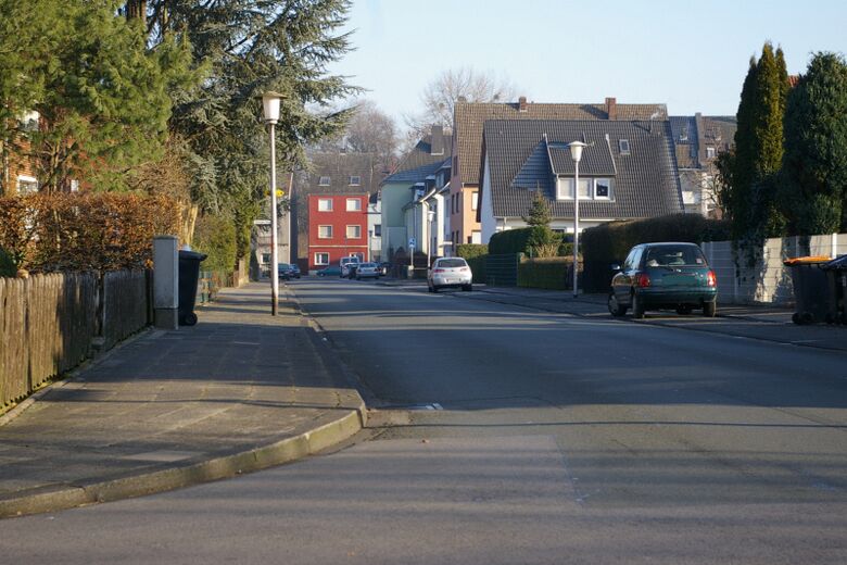Bodelschwinghstraße von der Königgrätzer Straße Richtung Vorsterhauser Weg