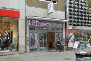 Haareszeiten Yuecel01.jpg