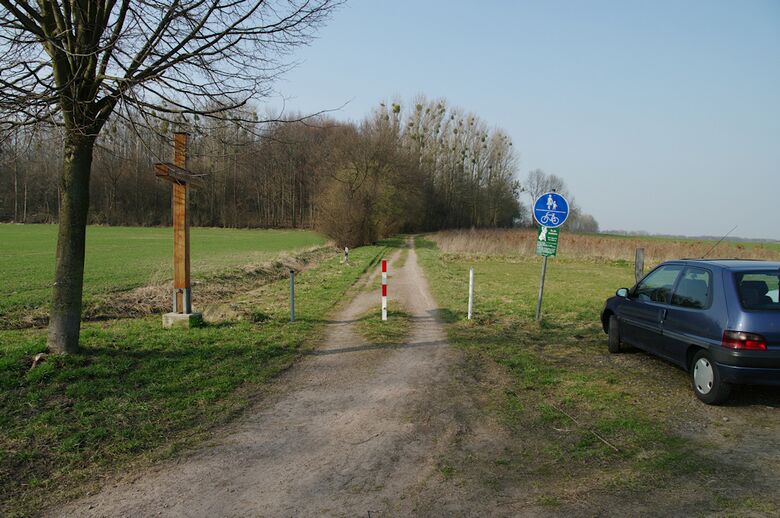 Straße-RH102 vom Holthöfener Weg aus
