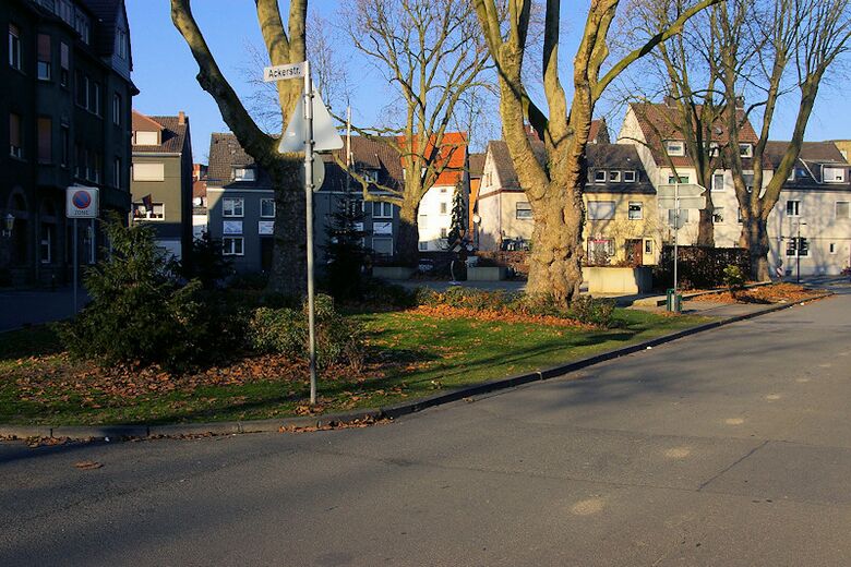 Wilhelmsplatz von der Ackerstraße aus
