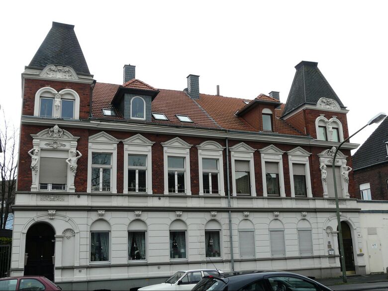 Mehrfamilien-Doppelhaus (Baudenkmal) Ostenallee 8-10