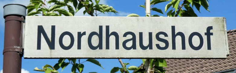 Straßenschild Nordhaushof