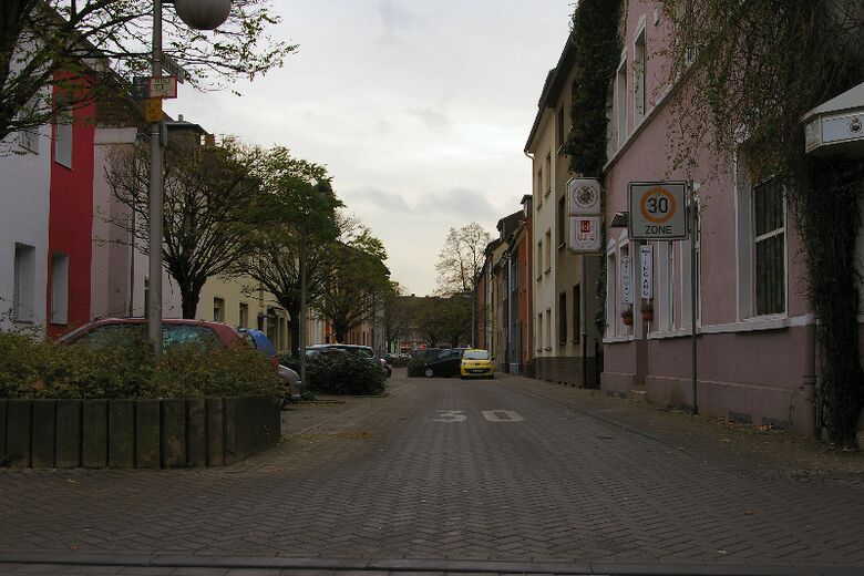 Marienstraße von der Viktoriastraße aus