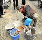 Stolpersteine 12 08 05.jpg