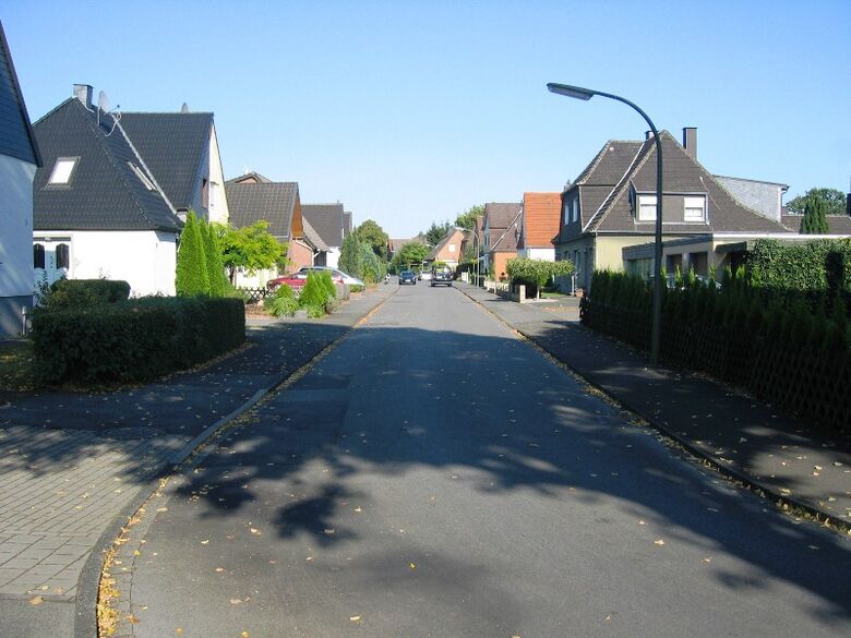 Tirpitzstraße Richtung Alvenslebenstraße