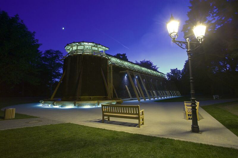 Datei:Gradierwerk Nacht.jpg