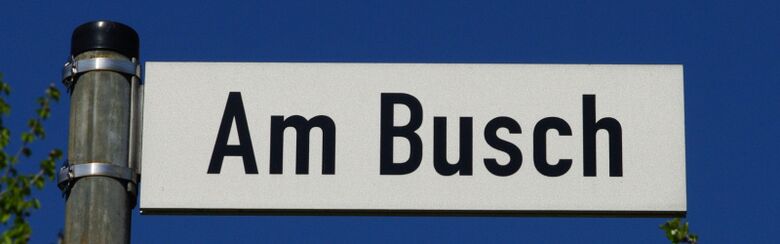 Straßenschild Am Busch