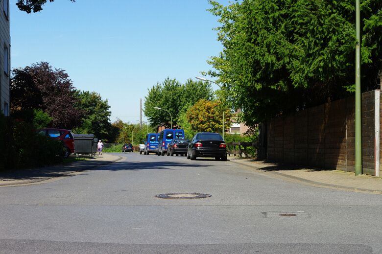 Werner-Heisenberg-Straße von der Behringstraße aus