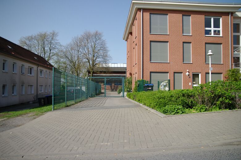 Weg-BH-a09 von der Freiligrathstraße aus