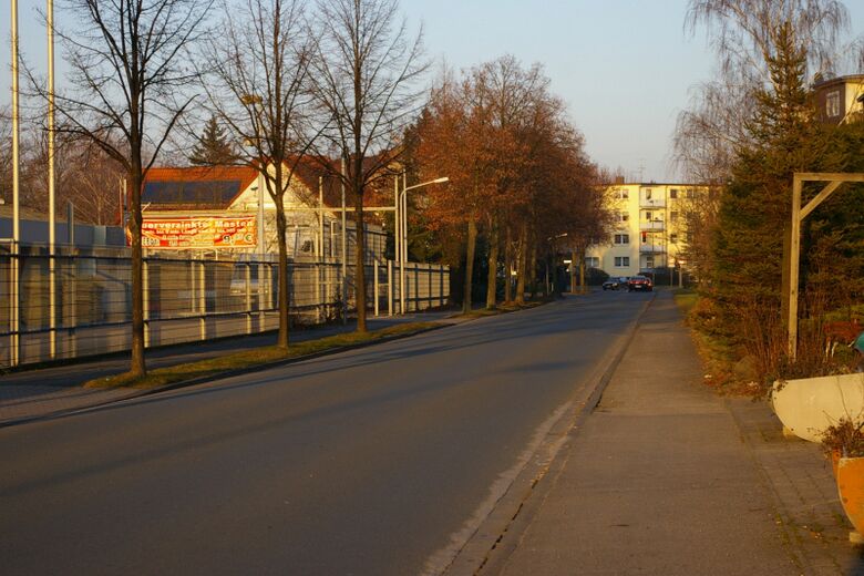 Rathenaustraße Ecke Schieferstraße Richtung Lohauserholzstraße