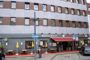 Isenbeck-Deele (2022).jpg