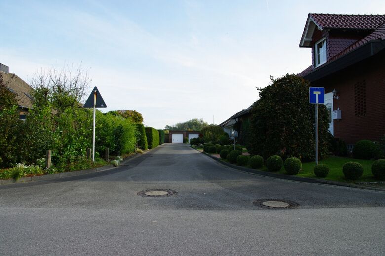 Orchideenweg von der Kölnischen Straße aus