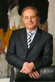 Van Essen 2.jpg