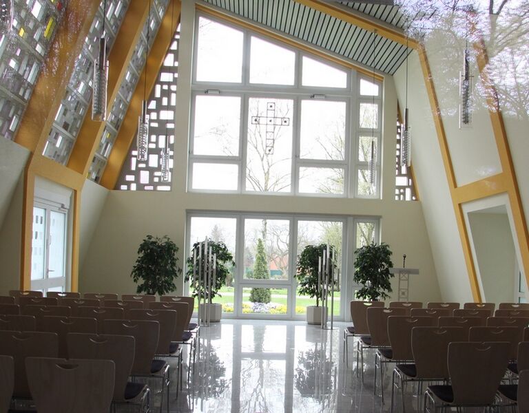 Datei:IMG 2241 trauerhalle sundern.jpg
