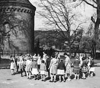 Spiele in der großen Pause (ca. 1960)