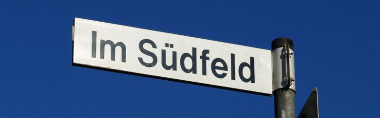 Straßenschild Im Südfeld