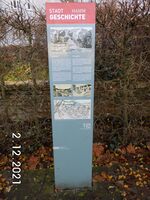 Stele Musikpavillon Vollansicht.jpg