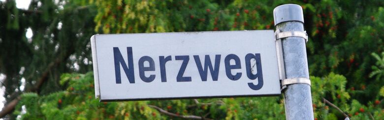 Straßenschild Nerzweg