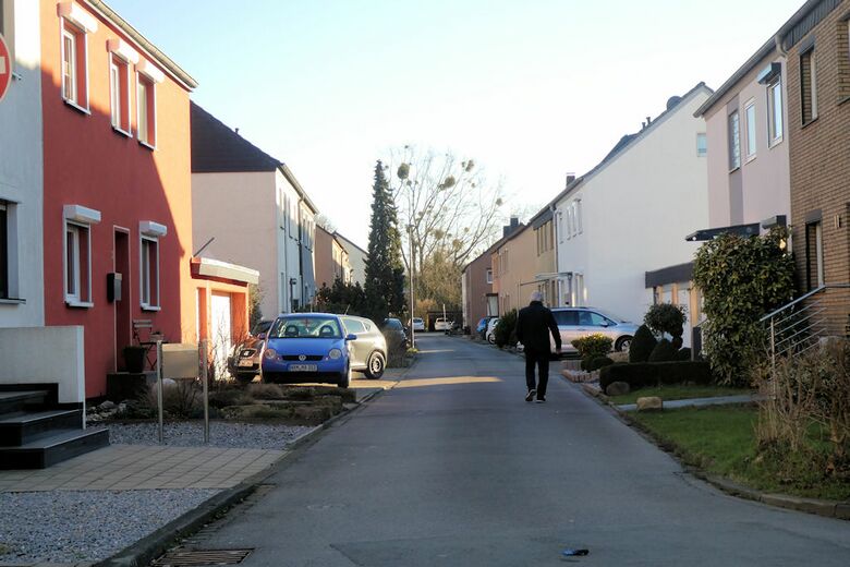 Franz-Rotthäuser-Straße von der Augustin-Wibbelt-Straße aus