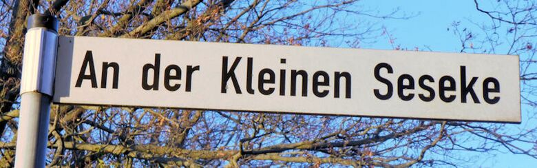 Straßenschild An der Kleinen Seseke