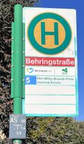 Haltestellenschild Behringstraße